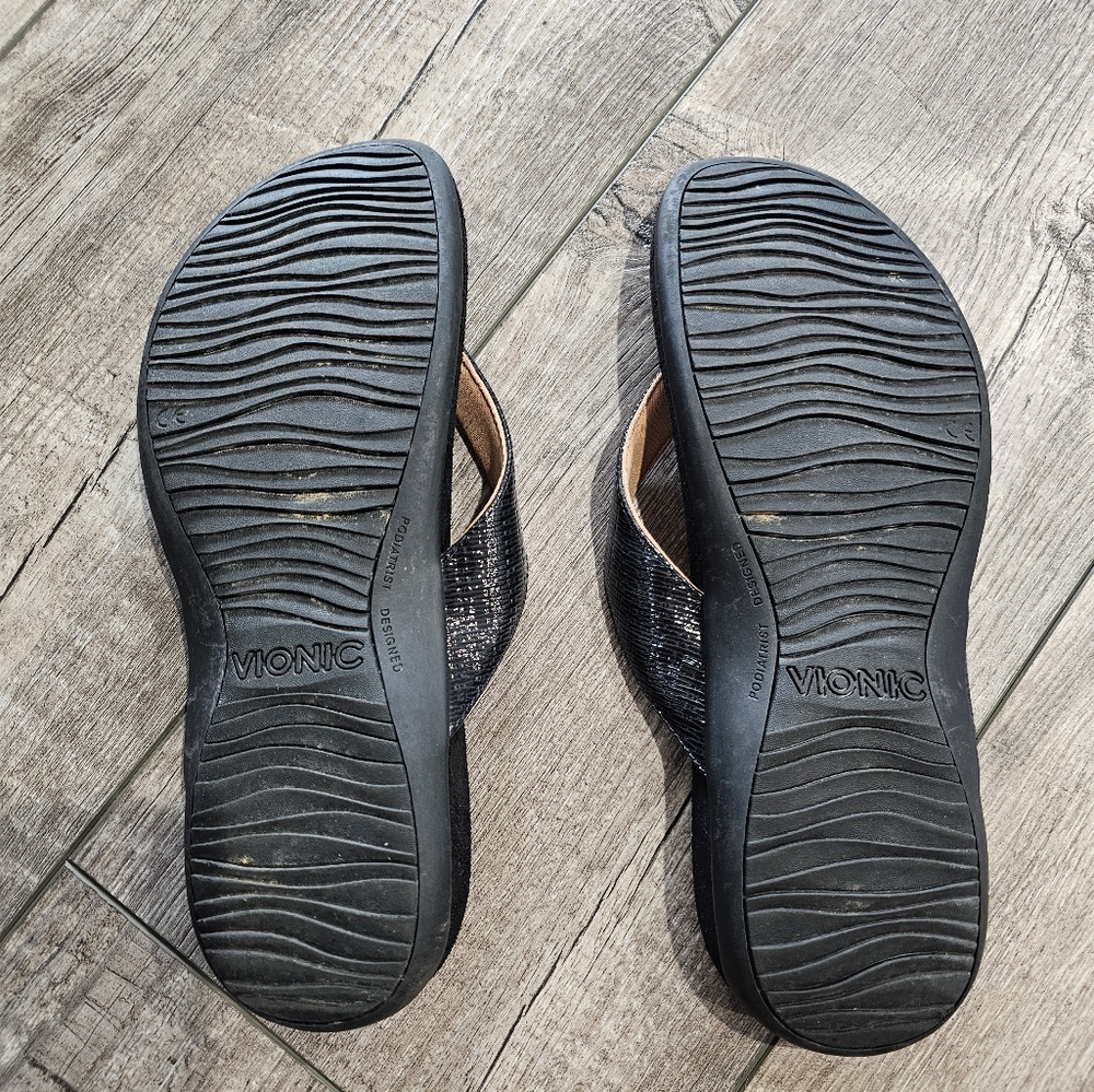 Vionic Hilda flip flop